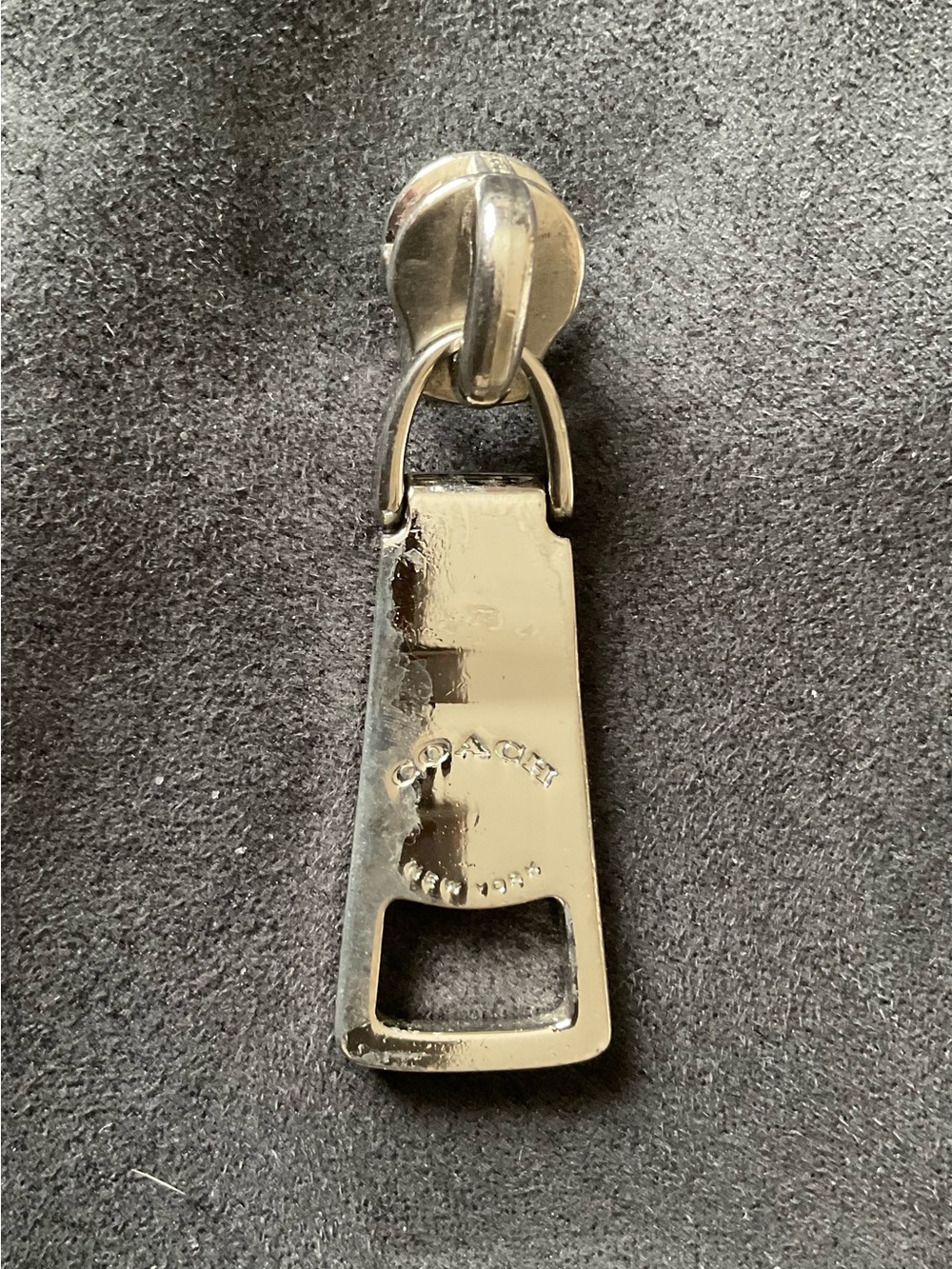 Coach Zipper Head Pull